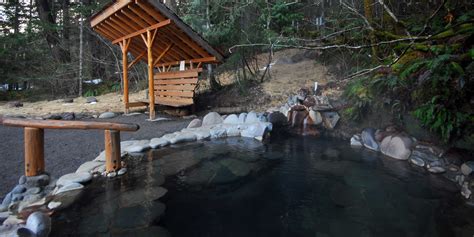 breitenbush hot springs outdoor project
