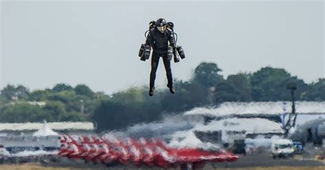 Watch A Daring Fellow Fly An Iron Man Style Jet Suit