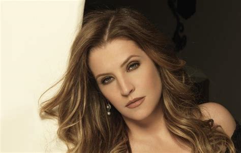 Lisa Marie Presley Height Weight Measurements Bra Size Shoe Size