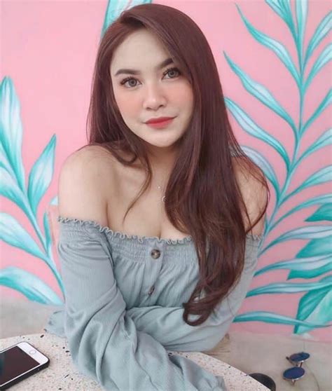 Последние твиты от mahalini raharja ✨ (@mahaliniraharja). 10 Pesona Mahalini Raharja, Dokter Gigi yang Ikut ...