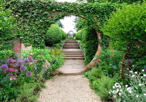 Achieving a secret survival garden. A Real Life Secret Garden - NEWS | Homesteading Simple ...