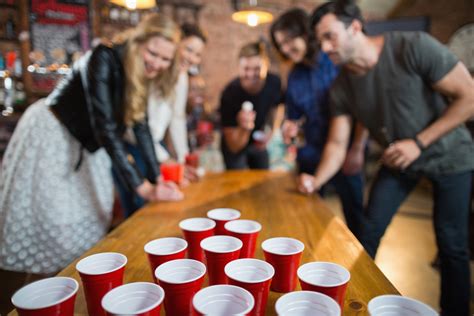 18 Piece Beer Pong Drinking Game