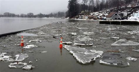 Flooding Displaces Some Vermont Residents Closes Roads