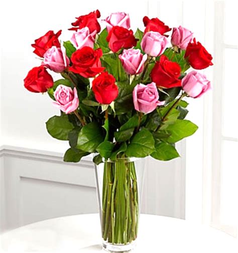 Hybrid tea roses, spray roses and garden roses. 30 Lovable Dollar Tree Vases Wedding | Decorative vase Ideas