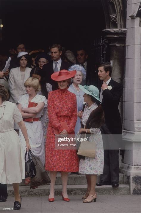 The Queen Mother Prince Charles Lady Diana And Princess Margaret At Photo Dactualité