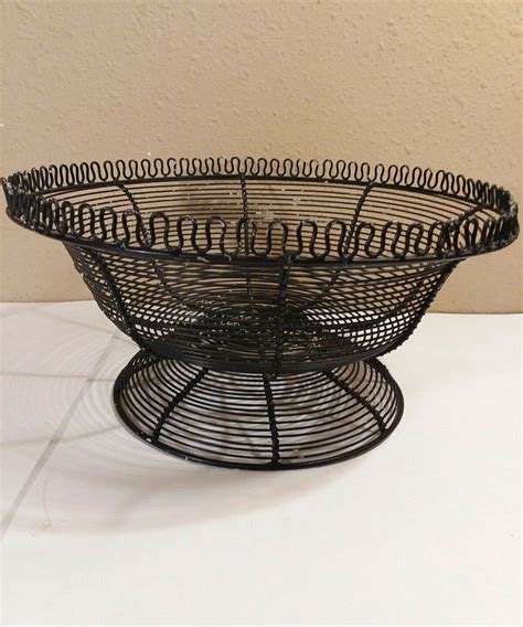 Heavy wire vintage egg basket has a fab aged patina. Vintage Primitive Metal Wire Basket - Farmhouse Decor ...