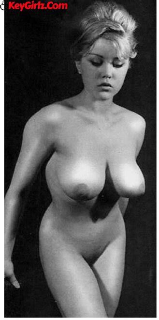 Vintage Big Boobs 69 Naked Photos Vintage Big Tits 69 Nude Photos 52 Ink Foto Porno