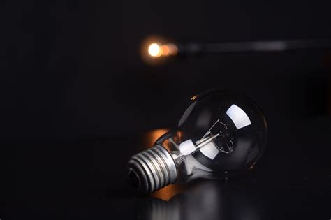 Lampu bohlam emergency 25w otomatis nyala saat mati lampurp26.500: 5 Kegiatan Produktif yang Bisa Dilakukan Saat Mati Lampu