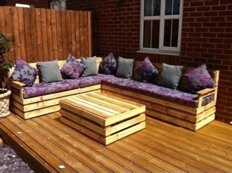 This episode we walk you through making our curved corner pallet sofa. 17 Most Creative Ideas To Make Cozy Pallet Corner Sofa