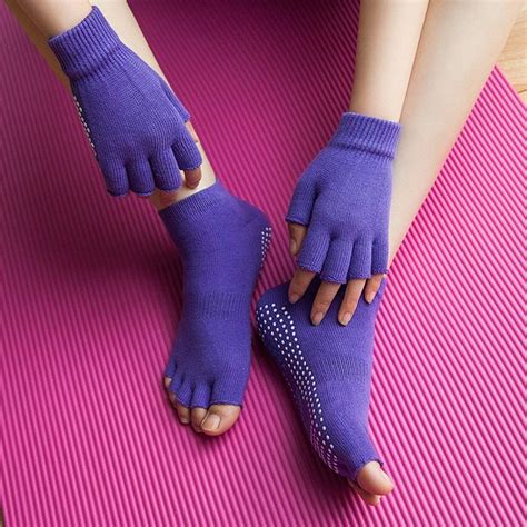 Hewolf Sports Socks Yoga Gloves Breathable Non Slip Yoga Toe Socks Gloves Set For Pilates Women