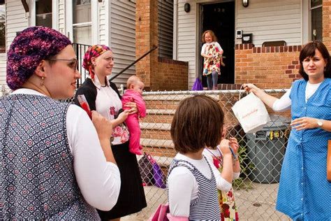 Uneasy Welcome As Ultra Orthodox Jews Extend Beyond New York The New