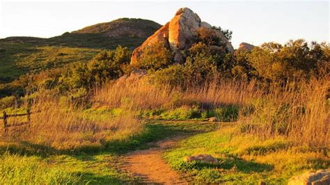 Best Hikes In San Diego 🥾 13 Top Rated Trails To Explore