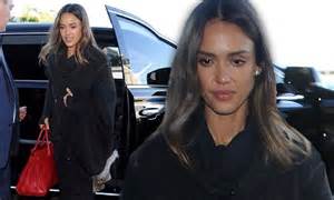 Dressed Down Jessica Alba Shows Off Her Natural Beauty As She Jets Out
