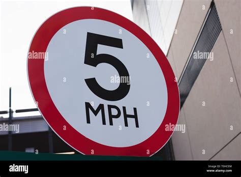 Speed 5 Mph Sign Five Miles Per Hour Traffic Sign Stock Photo Alamy