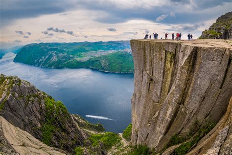 Hiking To Norways Pulpit Rock Photos And Tips Travel