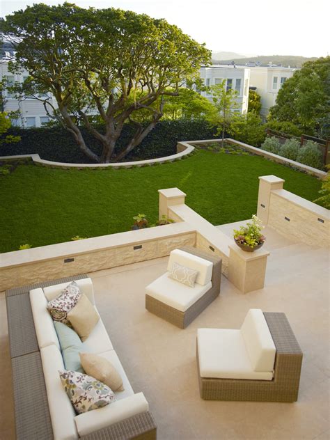 15 Minimalist Garden Furniture Ideas