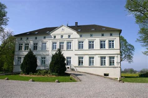 From au$91 per night on tripadvisor: Urlaub im Schloss / Gutshaus / Urlaub im Gutshaus ...