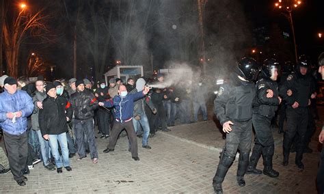 Russia Issues Warning After Fatal Clashes In Ukraine City Of Donetsk World News The Guardian