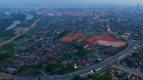 We are prompted to reassess our view on gabungan aqrs bhd as its share price has recently traded in line with our tp. The Peak at Johor Bahru International City - YouTube