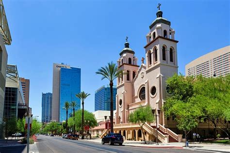 Take A Walking Tour Of Downtown Phoenix Arizona Usa Downtown