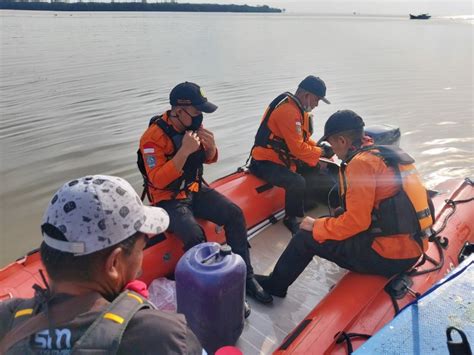 Basarnas Lampung Bersama Tim Sar Gabungan Melakukan Pencarian Nelayan