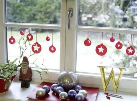 Im winter ist es drinnen viel gemütlicher als draussen. Weihnachtliche Fensterbilder | Fensterbilder weihnachten basteln, Fensterdeko weihnachten ...