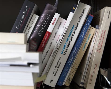 Embrassant économie, géopolitique et psychologie, hubert védrine porte un diagnostic lucide sur notre pays et cherche à définir les moyens de le sortir des pièges dans lesquels il s'est. Hubert Védrine : "La lecture est vitale, comme la ...