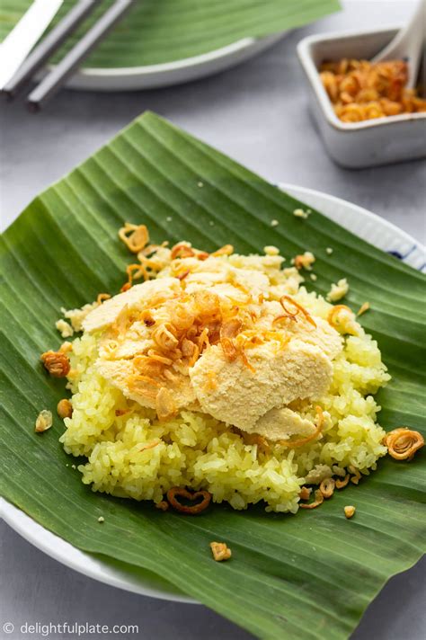 Vietnamese Sticky Rice With Hand Cut Mung Bean Xoi Xeo Delightful Plate