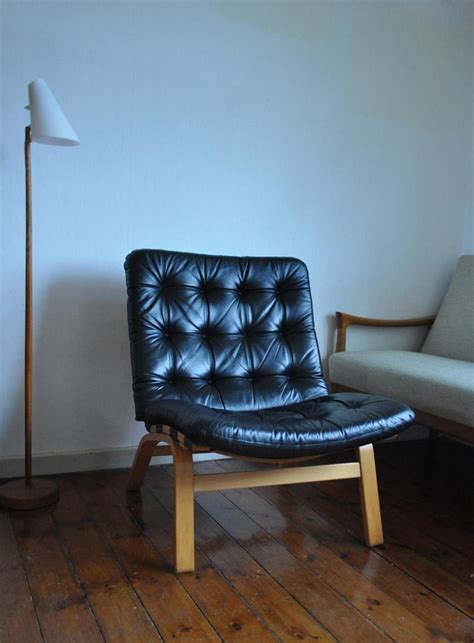 Danish Modern Black Leather Lounge Chair For Sale at 1stDibs
