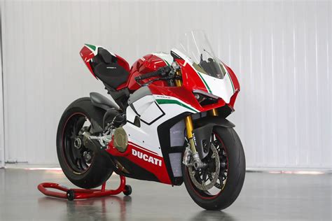 2020 Ducati Panigale V4 Speciale Guide • Total Motorcycle