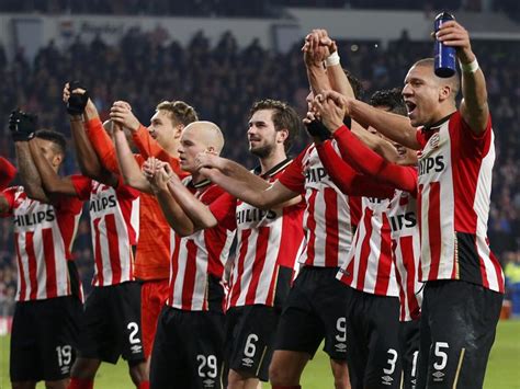 Discuss everything about one of the best teams dutch football. PSV Eindhoven release commemorative kit to honour 34-year relationship with Philips | Squawka ...