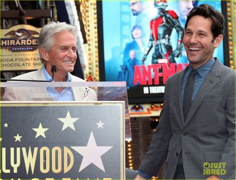 Paul Rudd Fake Farts During Entire Ant Man Interview Video Photo