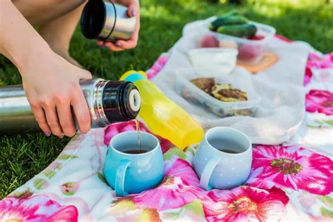 Make a hot water bath on the stove for foods in pots or pans. 5 Clever & Easy Ways to Keep Food Warm at a Picnic ...