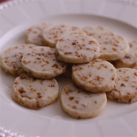 Skor Bits Shortbread Slice Cookies - RecipesNow!