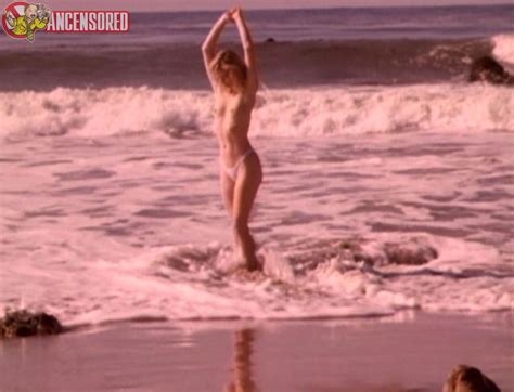 Cindy Beal Nuda Anni In Slave Girls From Beyond Infinity