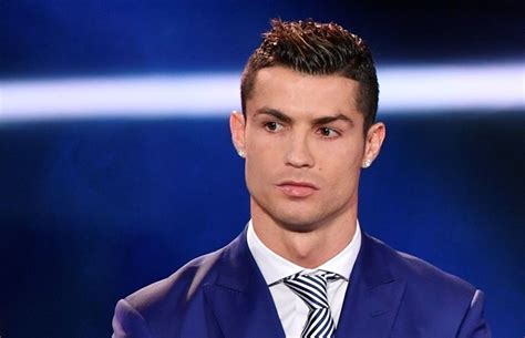 Dasani didn't even cross my mind but that def would've been solid product placement. Cristiano Ronaldo ganha 138 milhões com imagem - Famosos ...