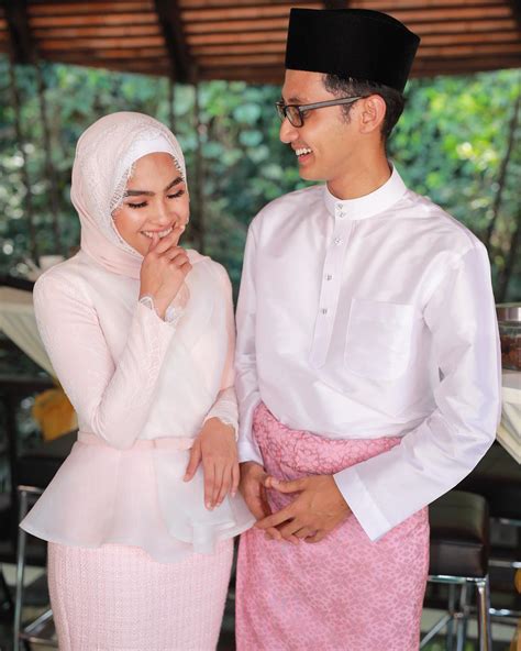 Sufian suhaimi made this song for elfira loy. Elfira Loy Bakal Bertunang Dengan Sufian Suhaimi Oktober Ini