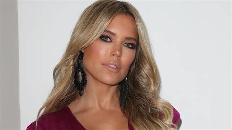 sylvie meis teilt knutsch foto mit ihrem neuen freund bart willemsen