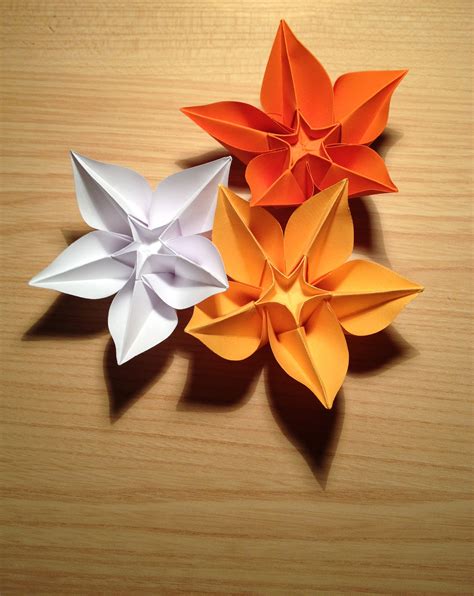Fileorigami Flower Carambola