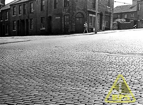 Bk2429 Great Horton Road Setts Looking Up Arctic Parade Bradford City