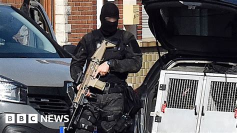 Belgium Manhunt As Brussels Raids Prompt Fears Of Attack