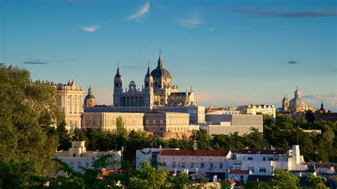 The population of the city is roughly 3.3 million with a metro area population of almost 6.5 million. The Best Madrid Spa Resorts from $53 - Free Cancellation on Select Resorts & Spa in Madrid | Expedia