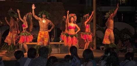 Hilton Hawaiian Village Boasts Only Outdoor Luau In Waikiki Club