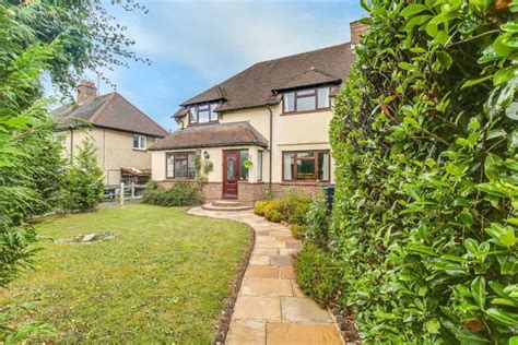 4 Bedroom Property In Warren Lane Oxted Surrey Let Agreed Payne And Co