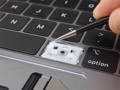 Apple Settles Macbook Butterfly Keyboard Lawsuit For 50 Million U