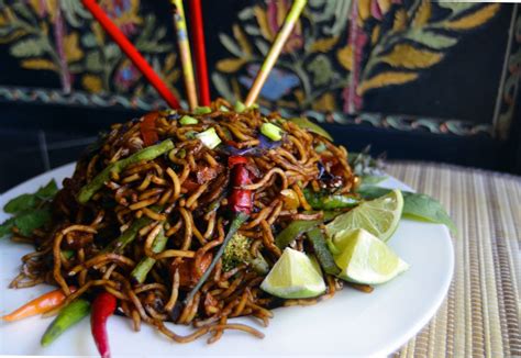 Crockpot vegetable lo meinveggies first, then dessert. DDD #89 - Vegan Spicy Szechuan Lo Mein Noodles with ...