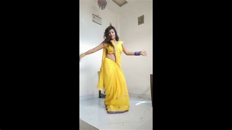 hot desi girl dancing in low hit saree youtube
