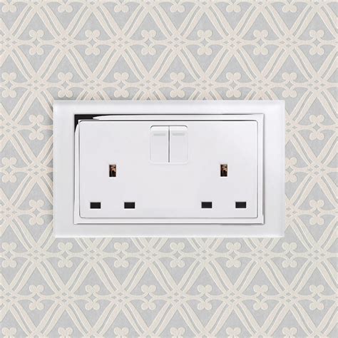 Crystal Ct 13a Dp Double Plug Socket With Switch White Retrotouch