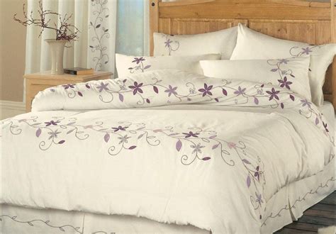 Perfect Bed Linen Designs For Newly Wedded Couples