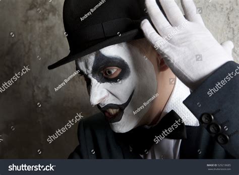 Scary Evil Clown Wearing Bowler Hat Stock Photo 529218685 Shutterstock